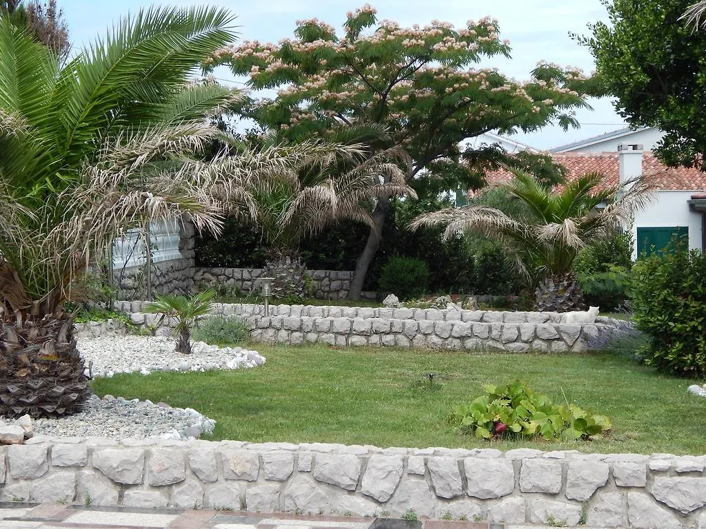 Villa Roth Šilo 0*,  Kroatien